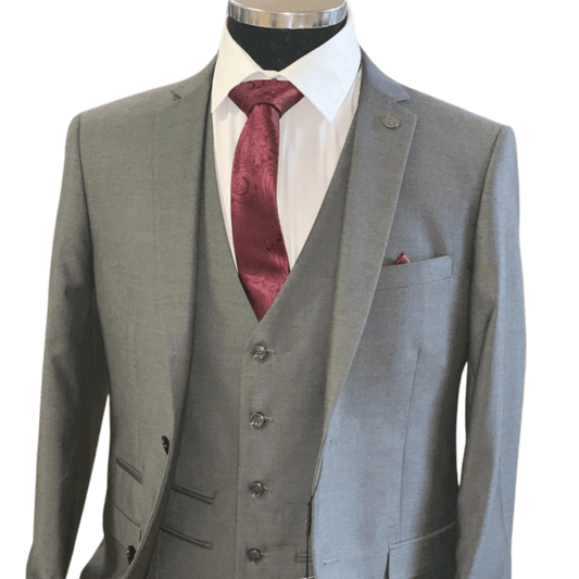 Paul Andrews 3 Piece fitted suit, slim fit. Tailoring service available